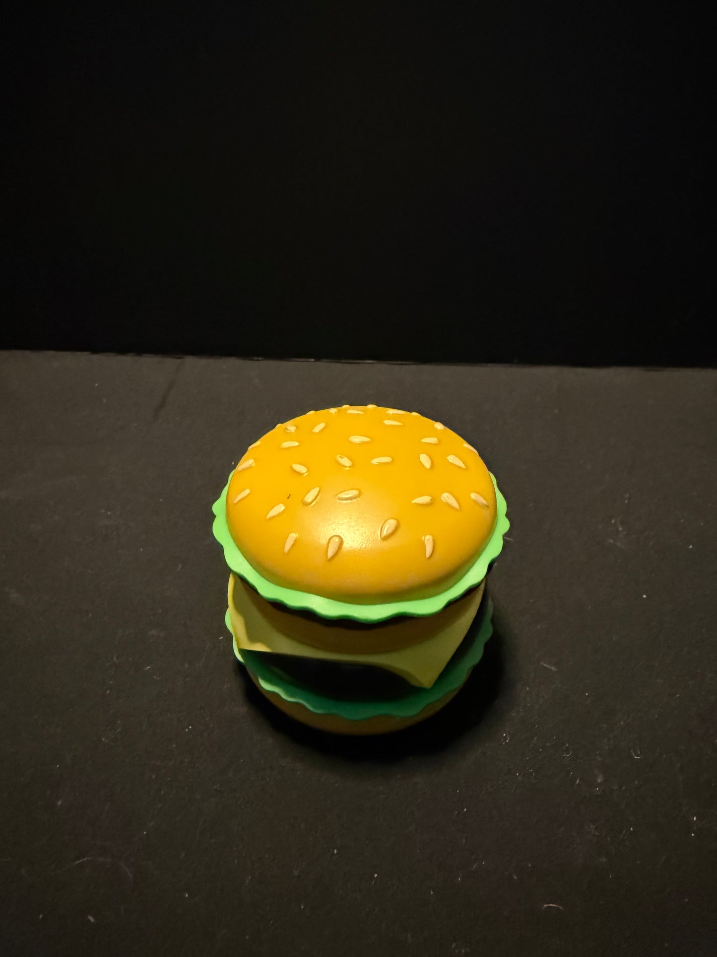 DOUBLE CHEESEBURGER DISCRETE HERB GRINDER