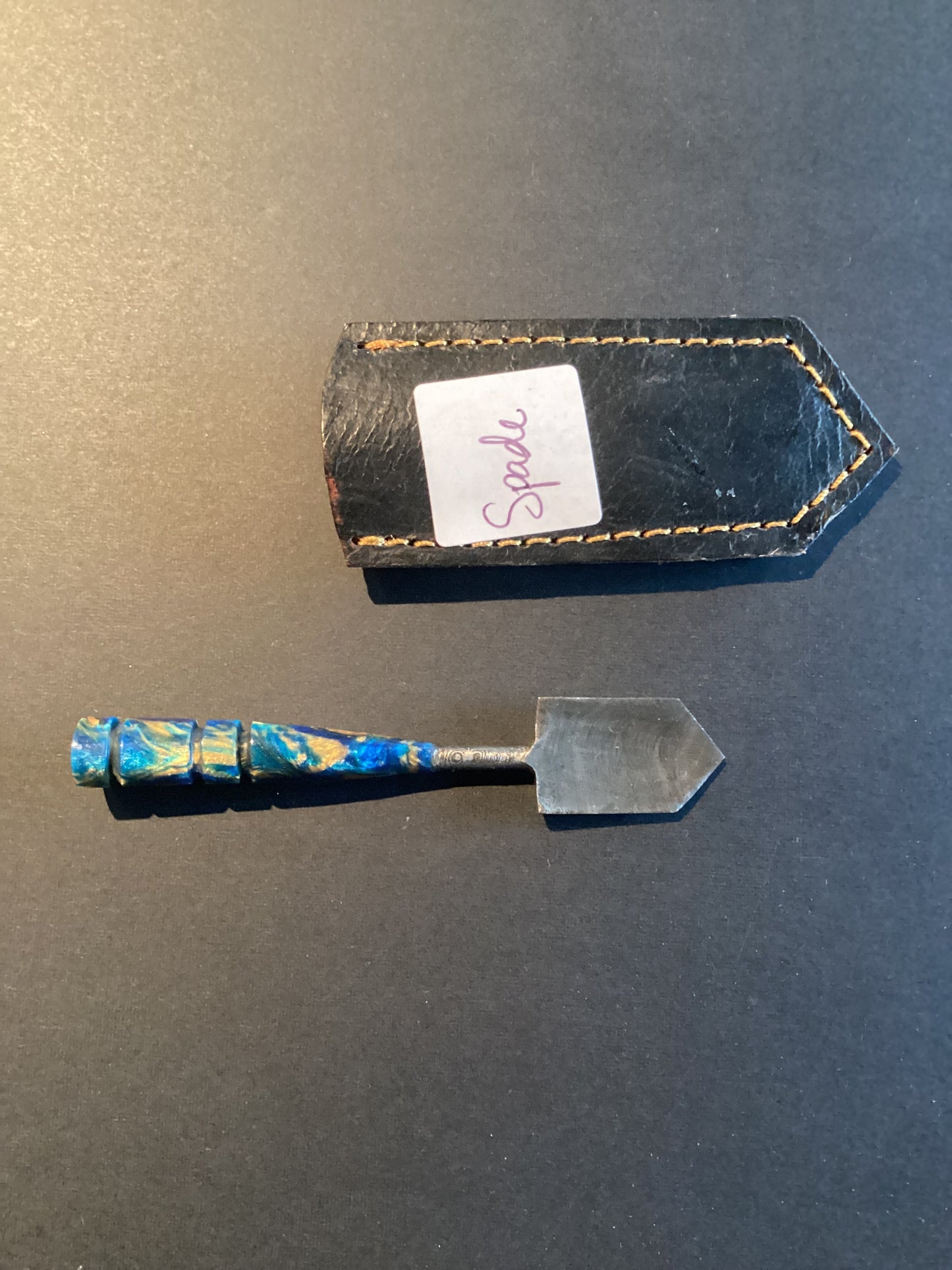 Damascus Dab Tool