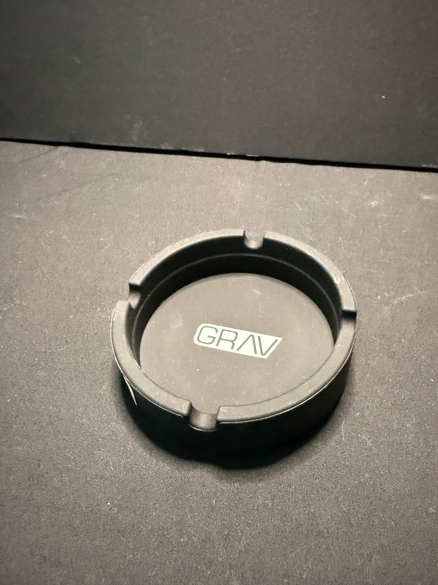 GRAV Round Silicone Ashtray