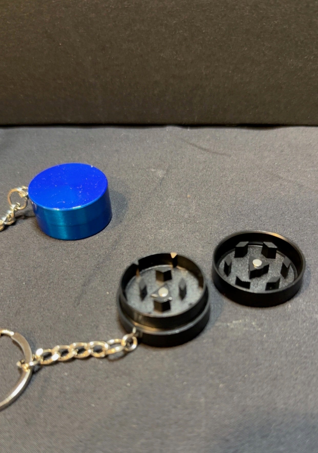 Keychain Grinder | 1.25" | Assorted Colors × 4