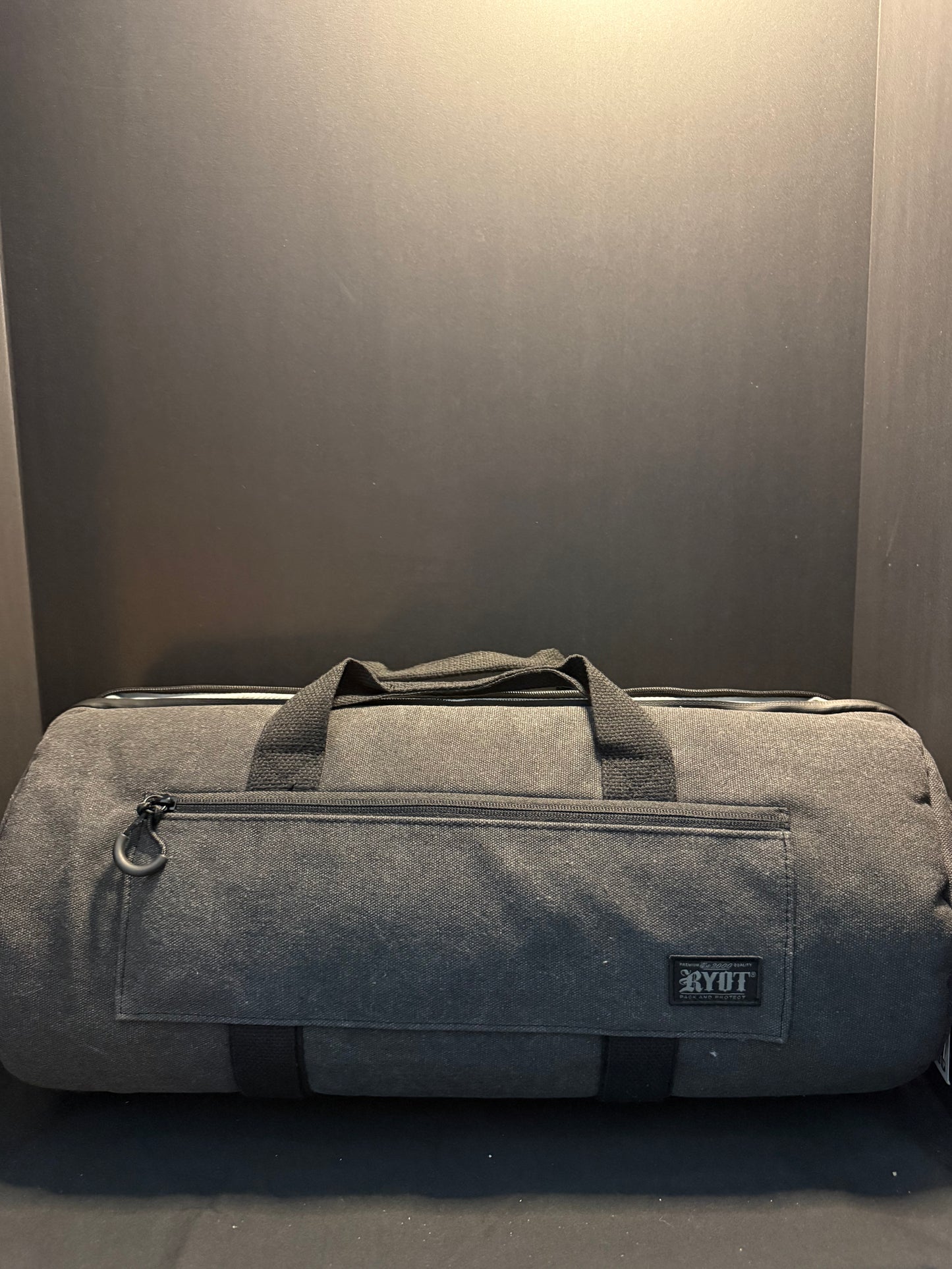 RYOT 20" SmellSafe ProDuffle Pipe Case