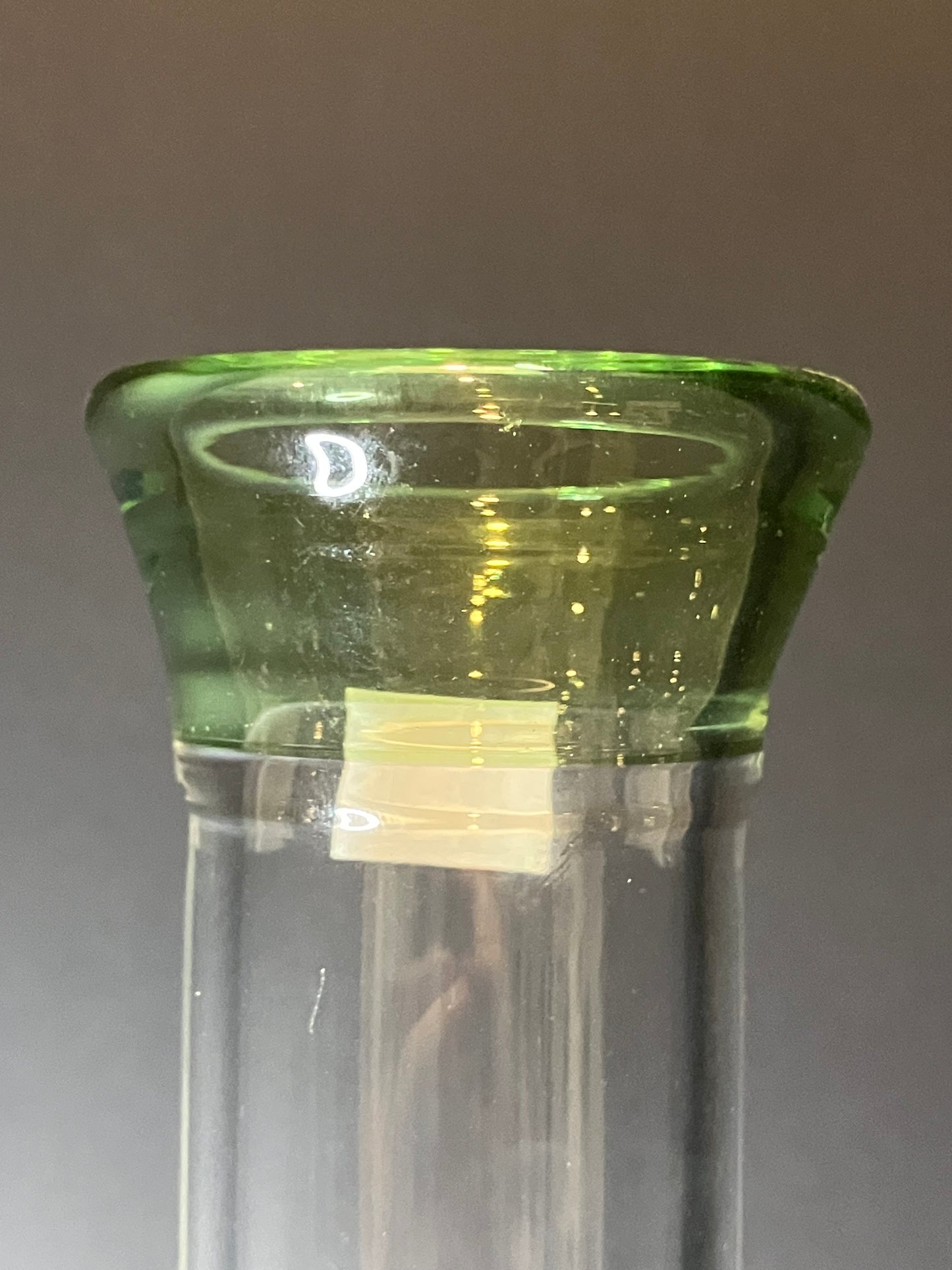 IV Glass 15” PA Green F4