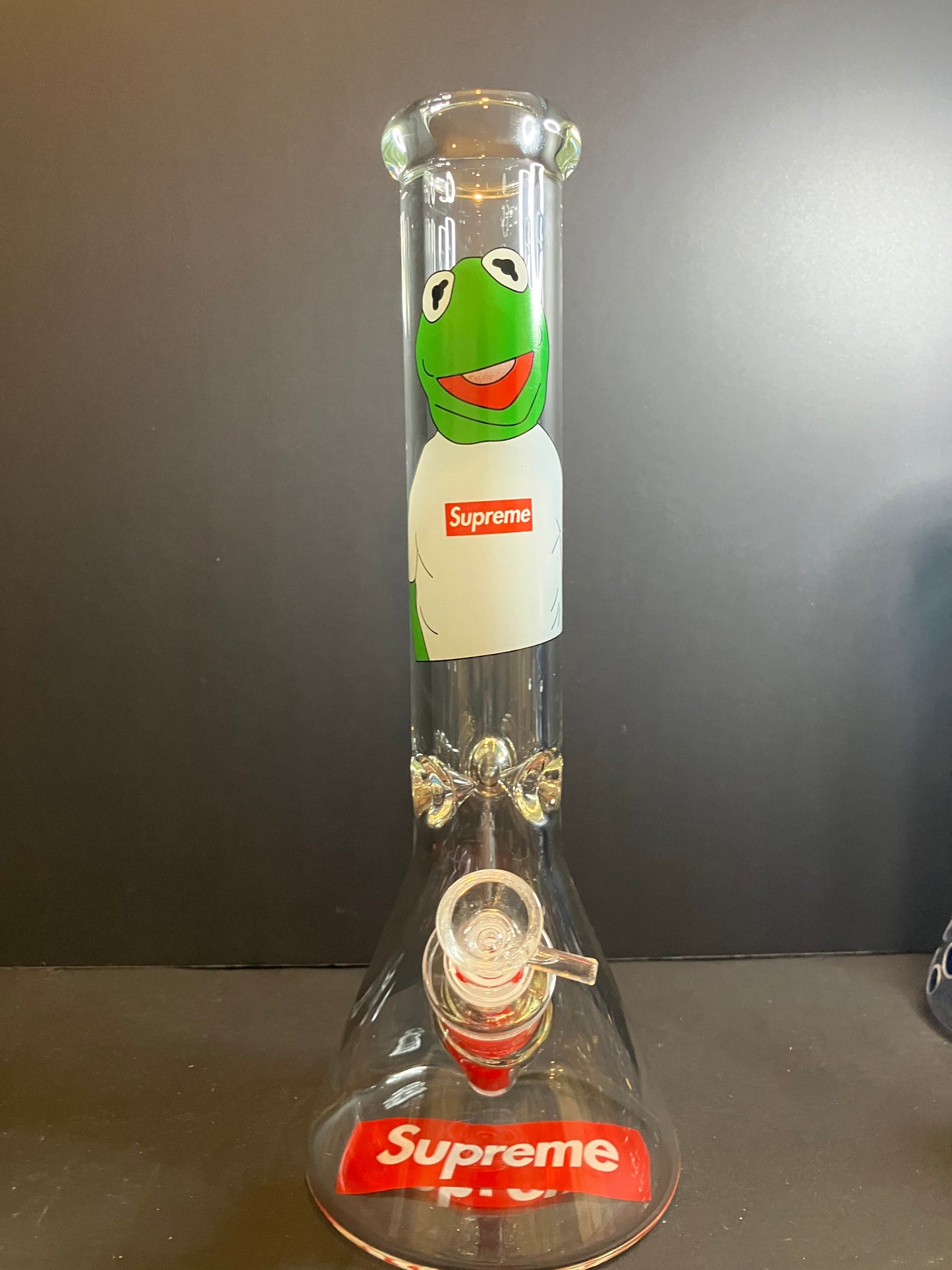 14” Supreme Frog Beaker Bong