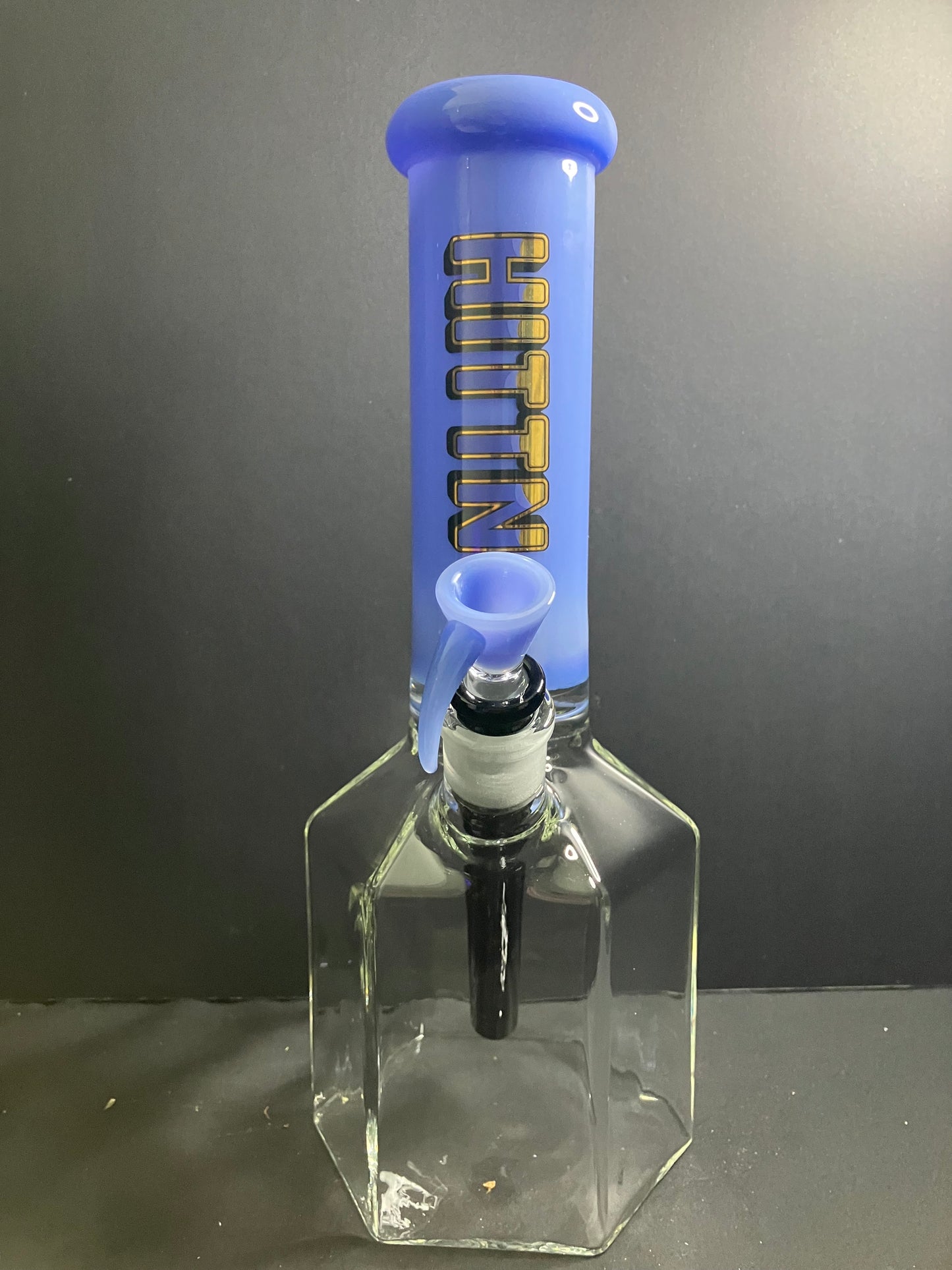 Hittin Glass Hexagon Beaker Bong