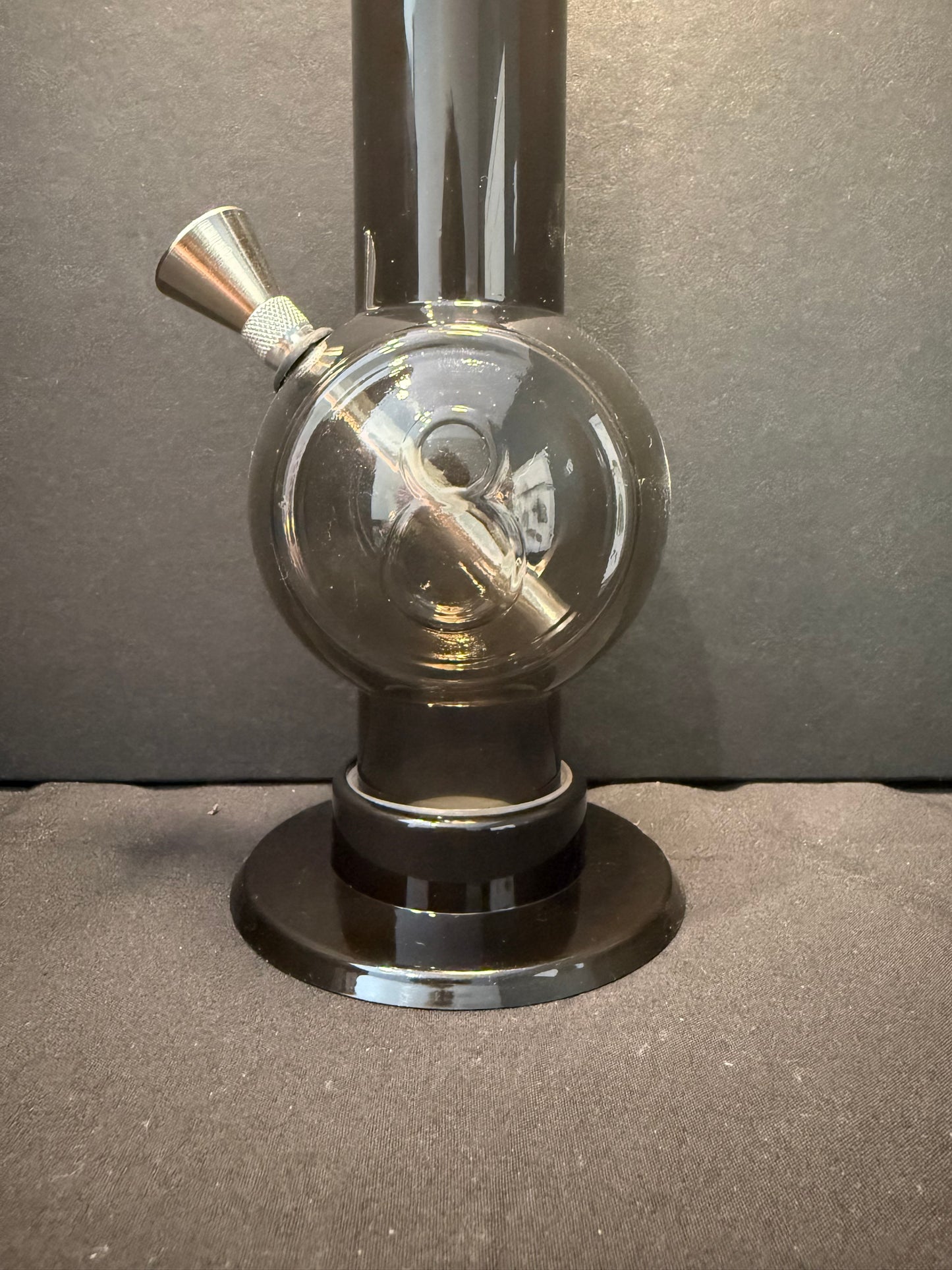 8-Ball Acrylic Water Pipe | 12"
