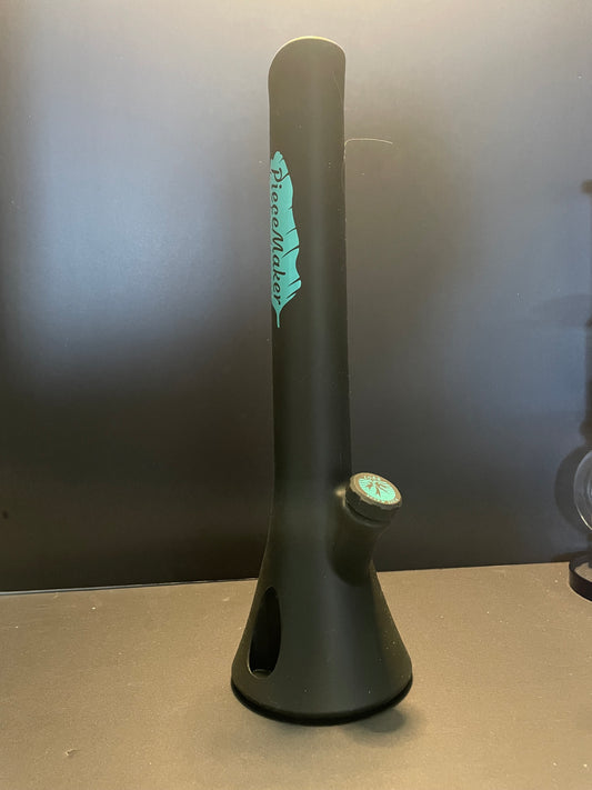 Peicemaker silicone bong