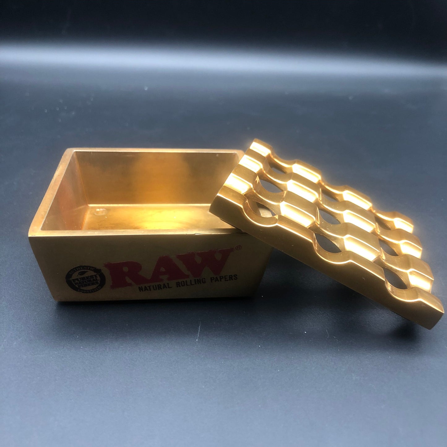 RAW VanASH Ashtray - Avernic Smoke Shop