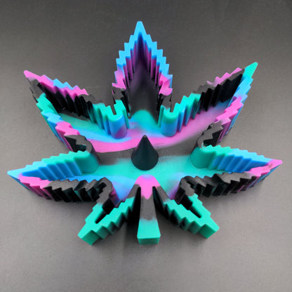 Silicone Ashtray - Weed Leaf w/ Poker - Avernic Smoke Shop